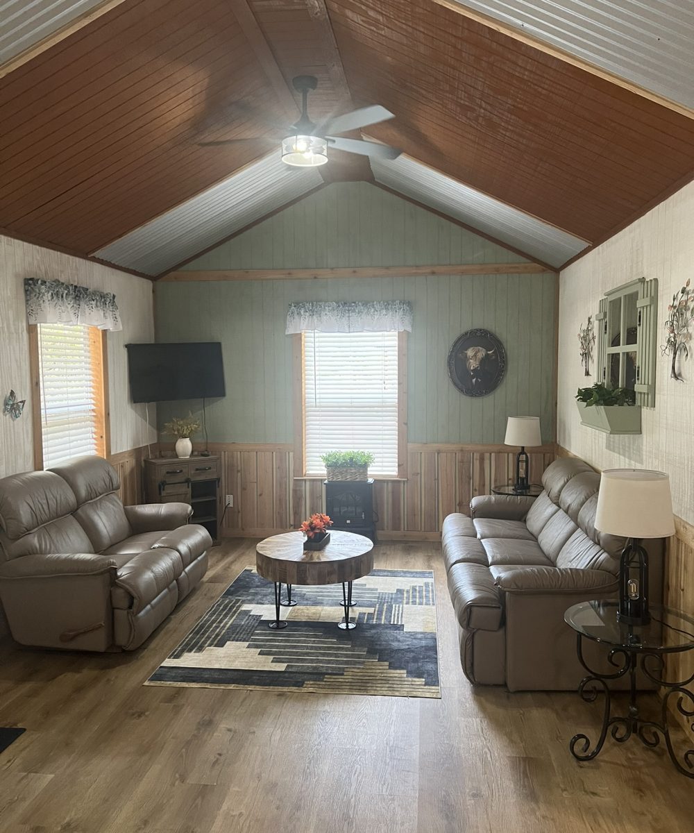 JF cottage 2 lvgrm