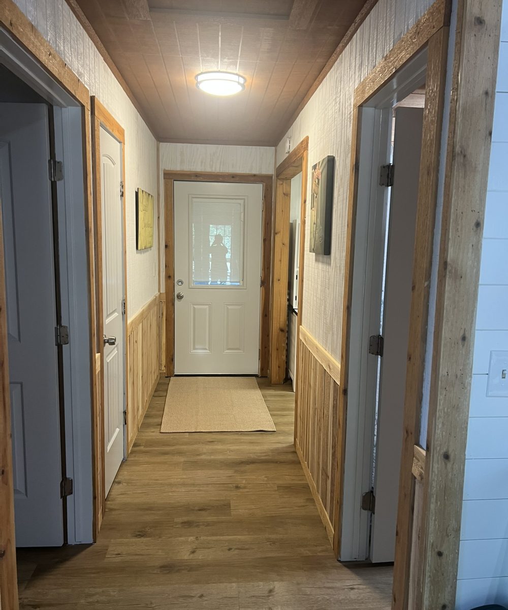 JF cottage 2hall